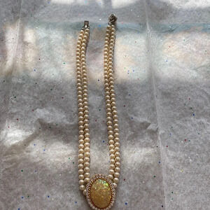 Vintage Lady Diana inspired two strand faux pearl choker